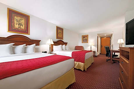2 Queen Beds Hearing Impaired Accessible Room Non-Smoking