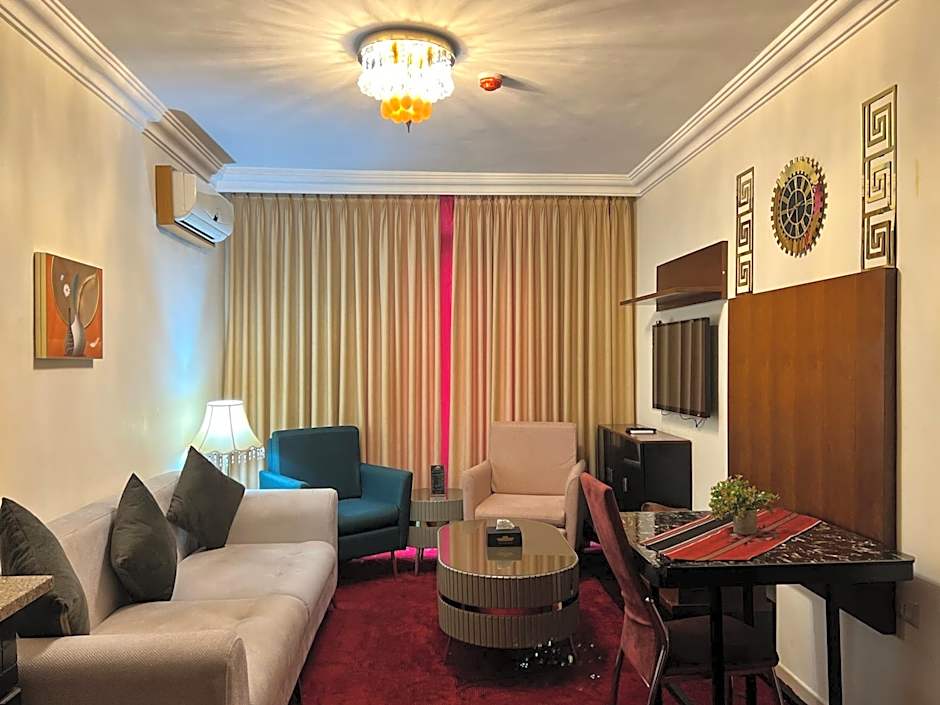 Sama Paris Plaza Hotel