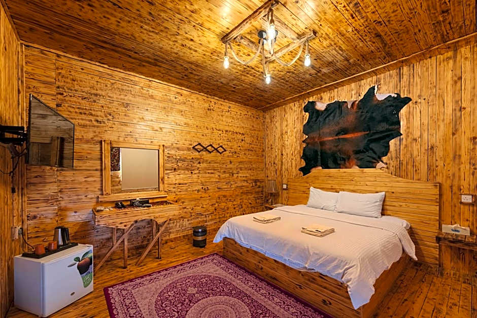Antique Inn