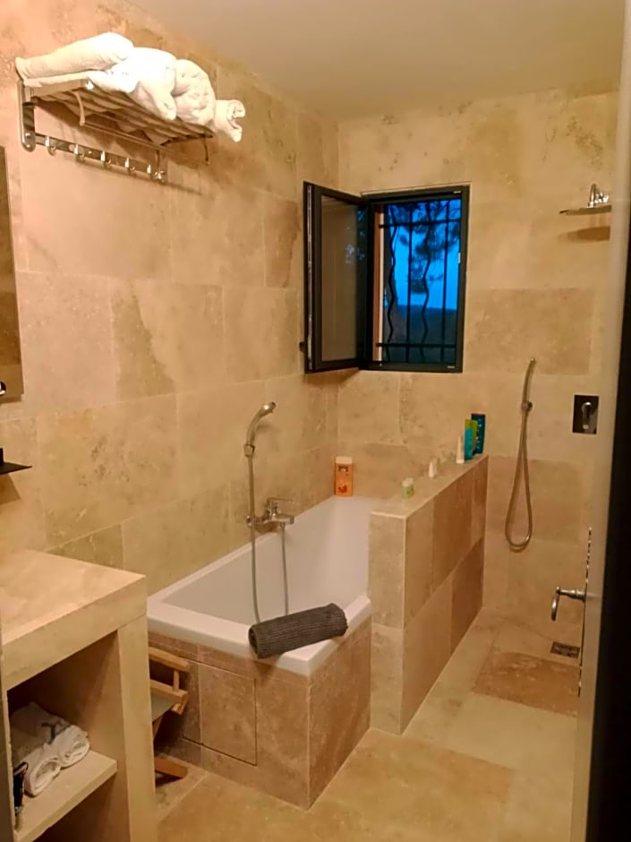 Les Bartavelles – Roussillon, UT