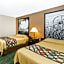Super 8 by Wyndham Jefferson