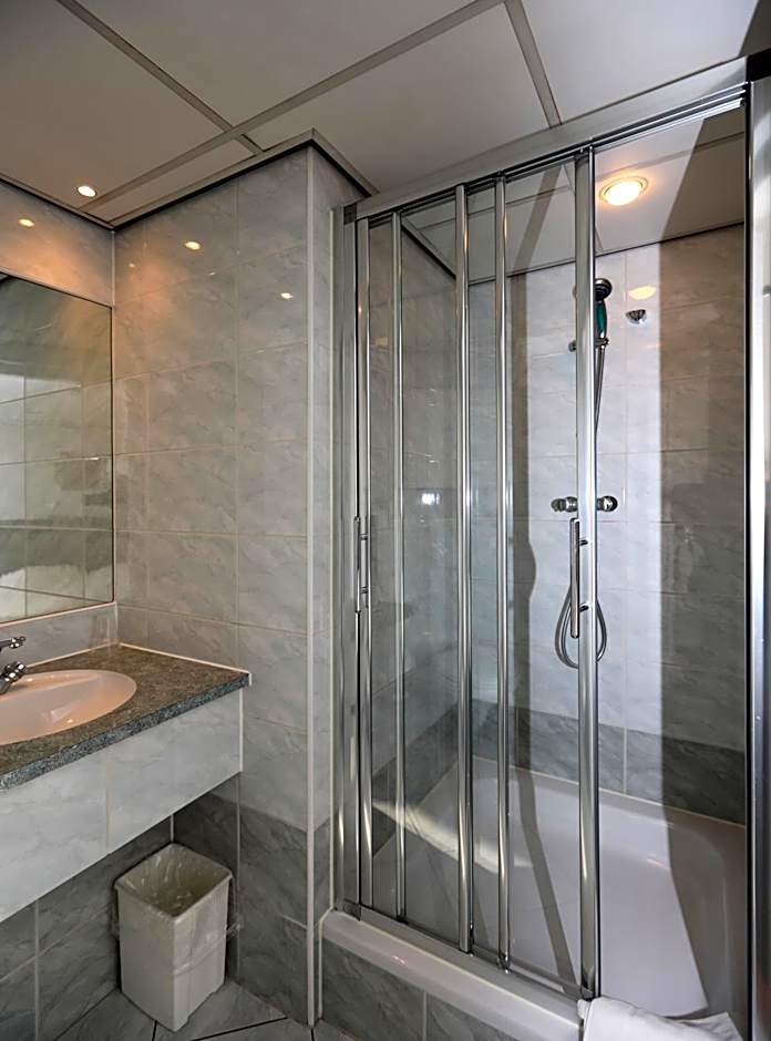 Hotel Cafe Restaurant Van Den Hogen