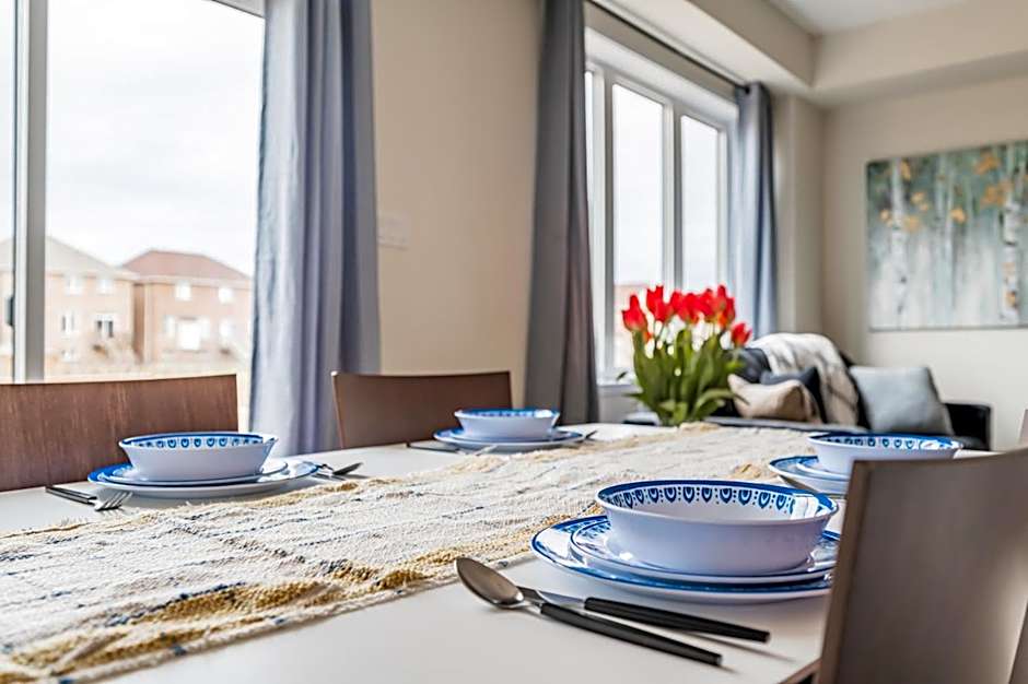 Luxury Town close to Fairview Casino in Niagra Falls