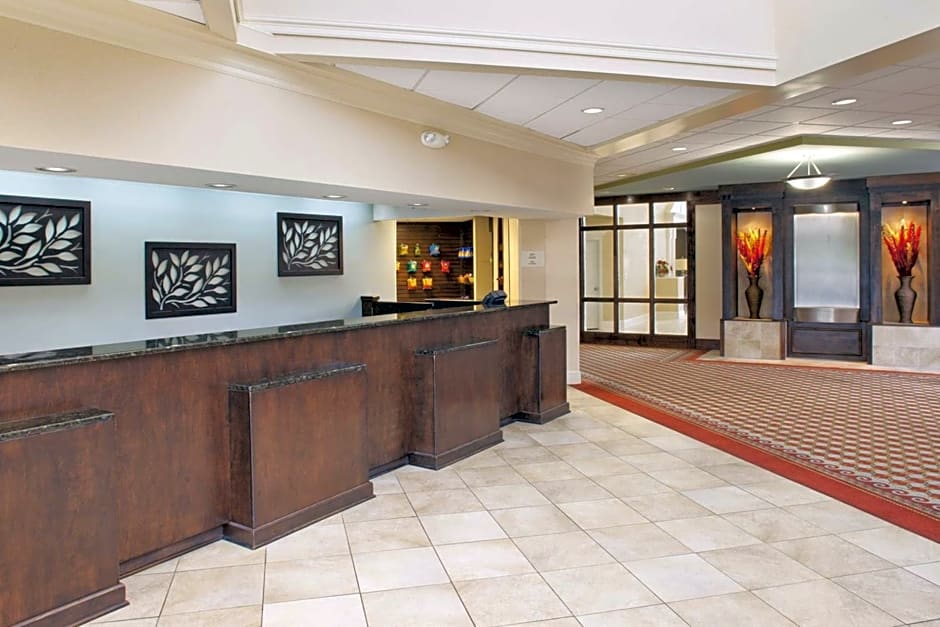 DoubleTree By Hilton Hotel Fayetteville