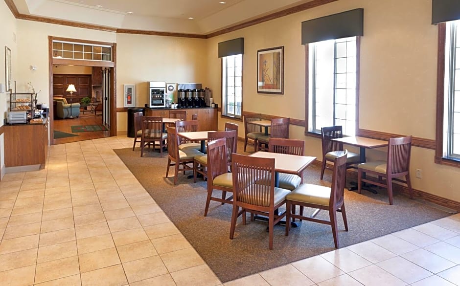 Country Inn & Suites by Radisson, Chanhassen, MN