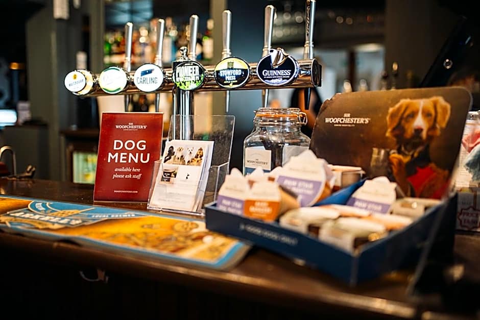 The Rose & Crown, Ashbury