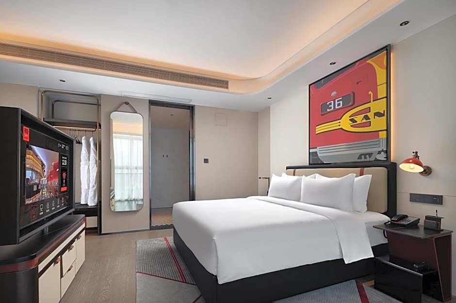 Radisson RED Guangzhou South Railway Station