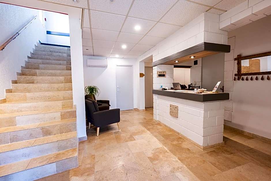 Hôtel La Maison des Croisades - Au pied des Remparts