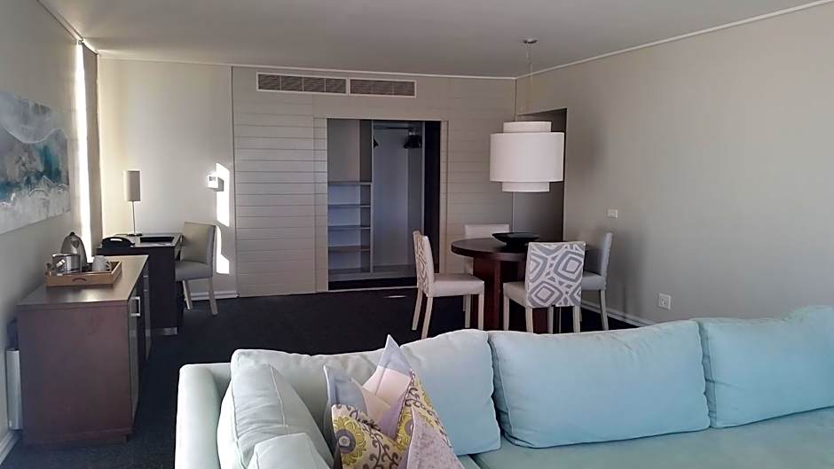 Lagoon Beach Hotel & Spa