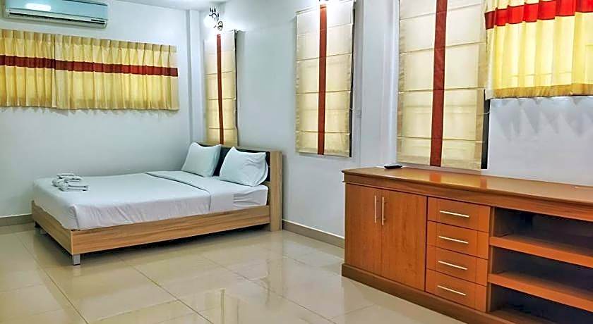 B2 Lampang City Boutique & Budget Hotel