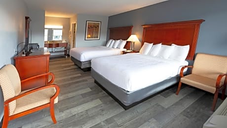 2 Double Accessible Room with Roll In Shower