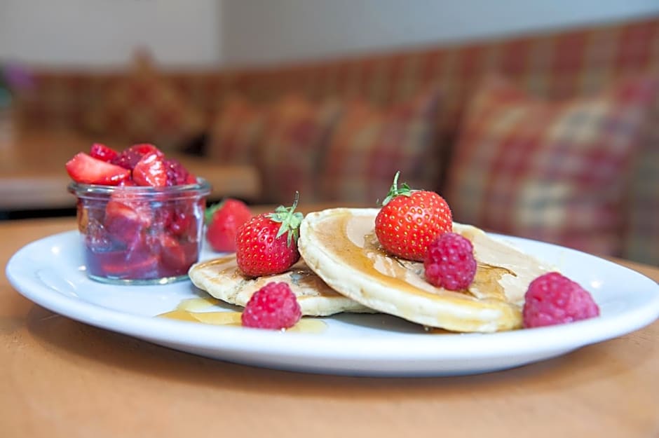 The Pipers' Tryst Hotel