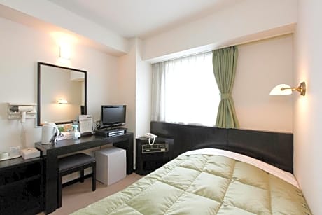 Double Room with Small Double Bed – Non-Smoking