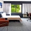 Courtyard by Marriott Manchester-Boston Regional Airport