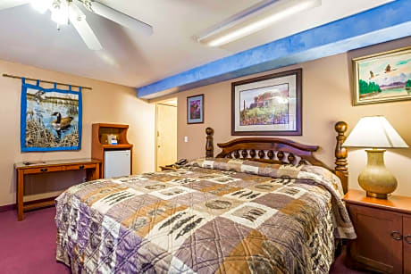 King Room - Accessible/Non-Smoking