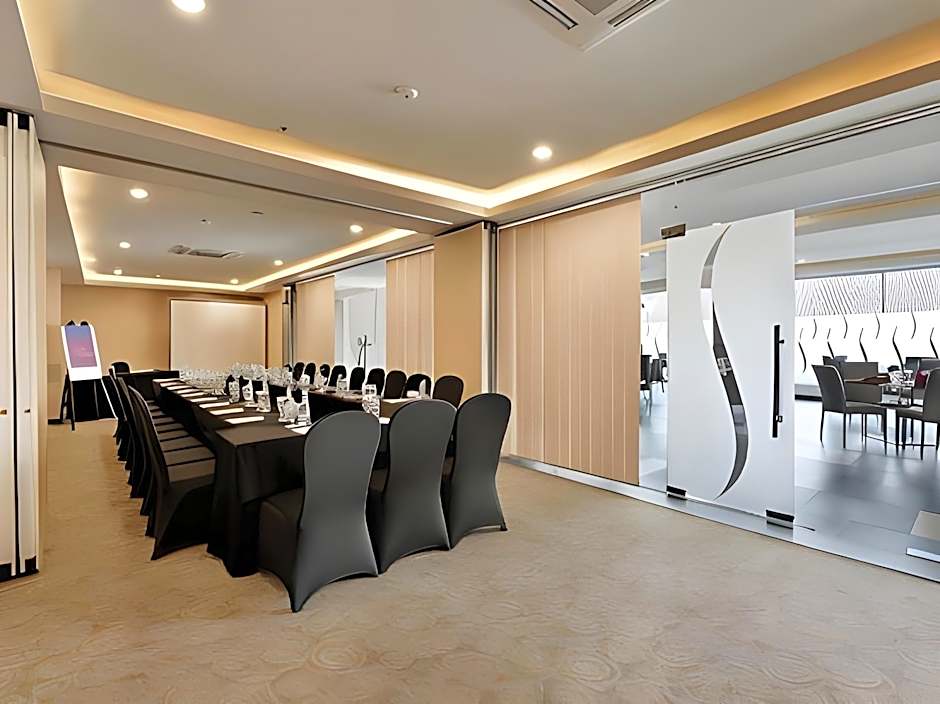 Serela Waringin Hotel