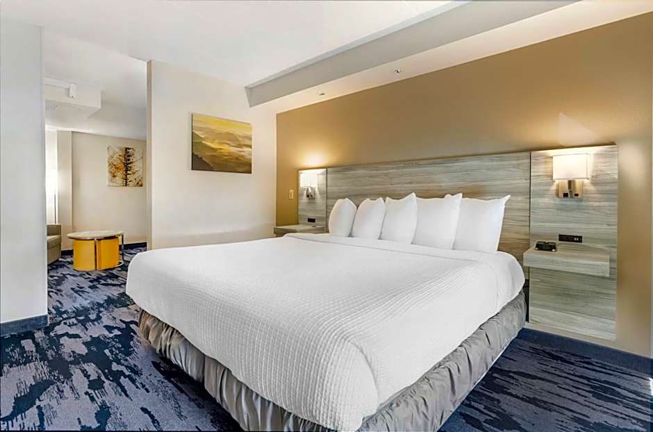 Best Western Plus Beckley Inn