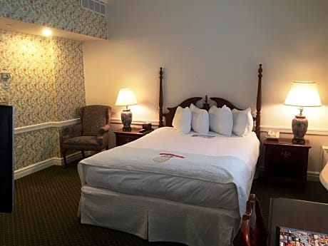 Queen Room City View