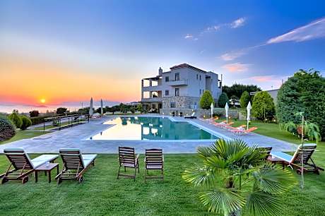 Marini Luxury Apartments and Suites