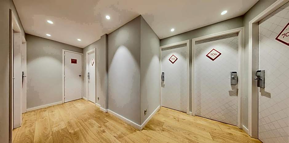 Barcelona Century Hotel