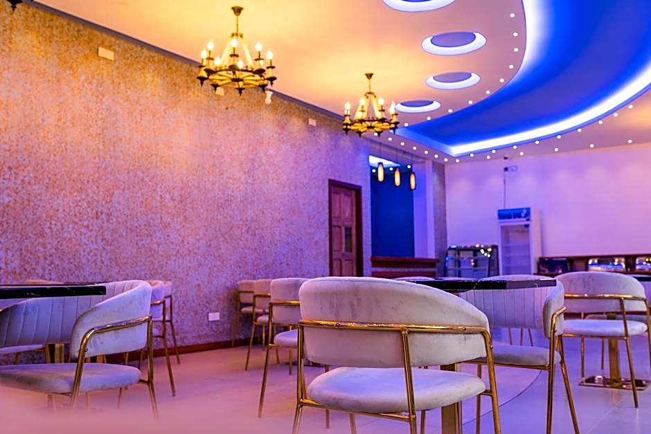 Ari Grand Hotel & Spa