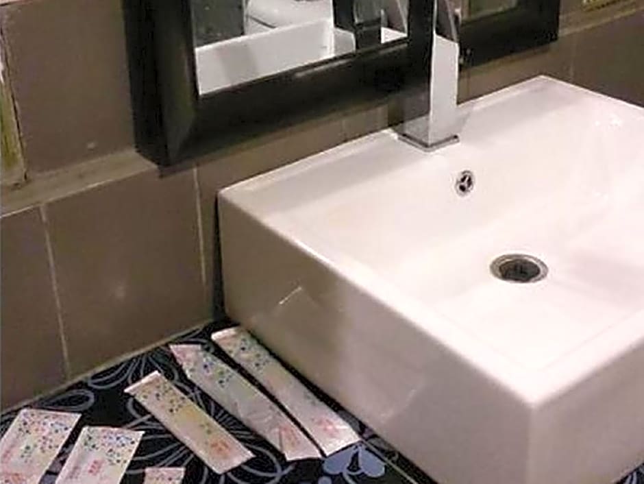 Yomi Hotel