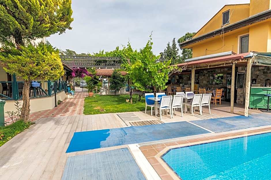 Dedeminn Garden Hotel