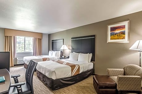 2 Queen Beds, Nonsmoking, Accessible