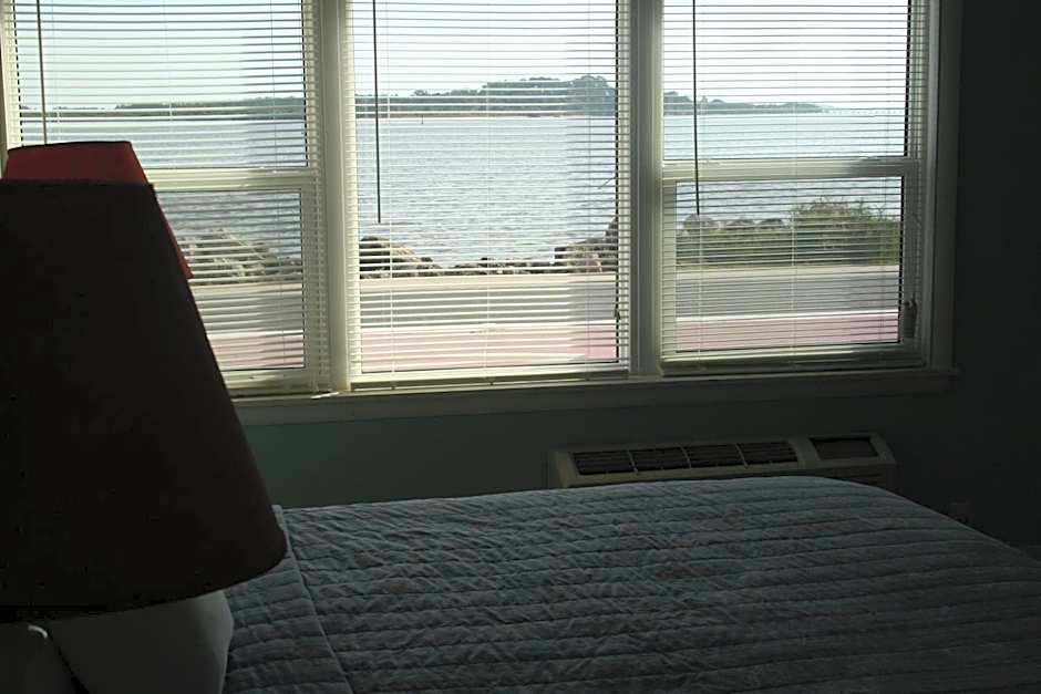 Beach Front Motel Cedar Key