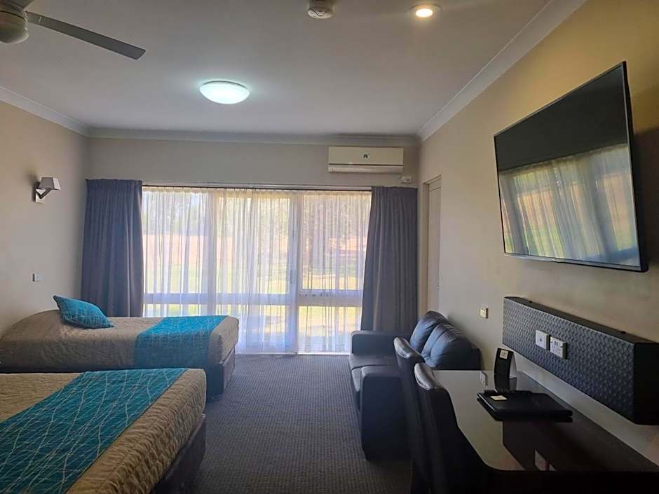 Australian Homestead Motor Lodge