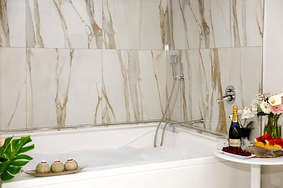 La Perla Luxury Rooms