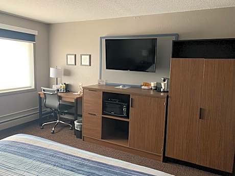 Queen Room - Non-Smoking