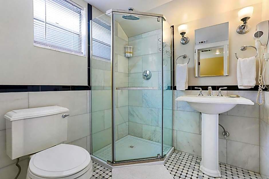 Historic Inn in the Marigny, blocks to French Quarter