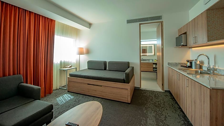 Holiday Inn Hotel And Suites Merida La Isla By IHG