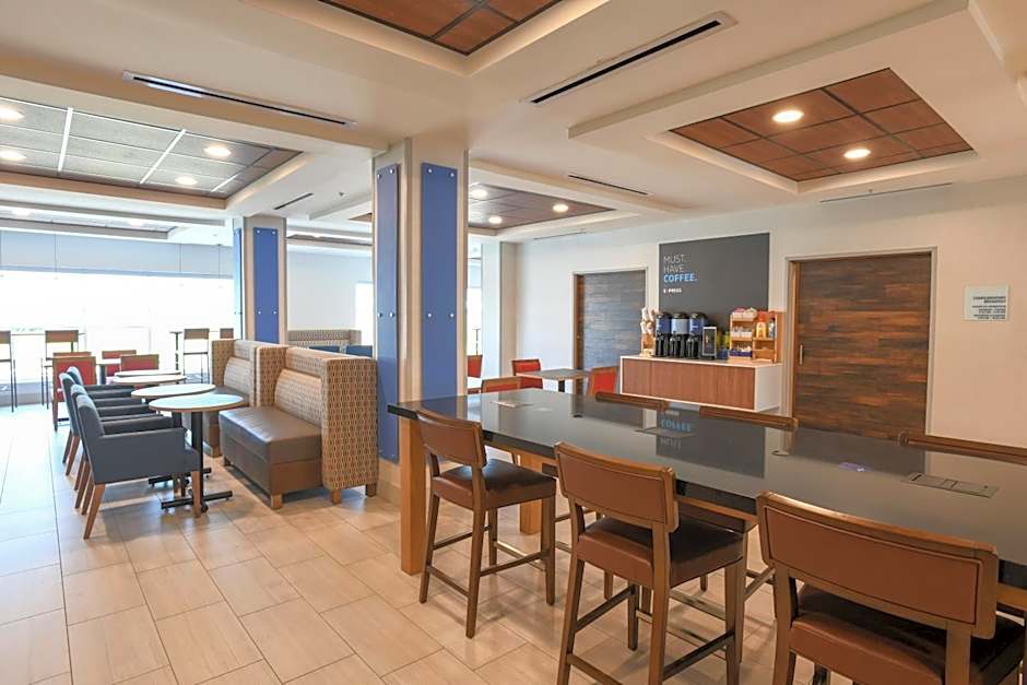 Holiday Inn Express Hotel & Suites Richwood - Cincinnati South By IHG