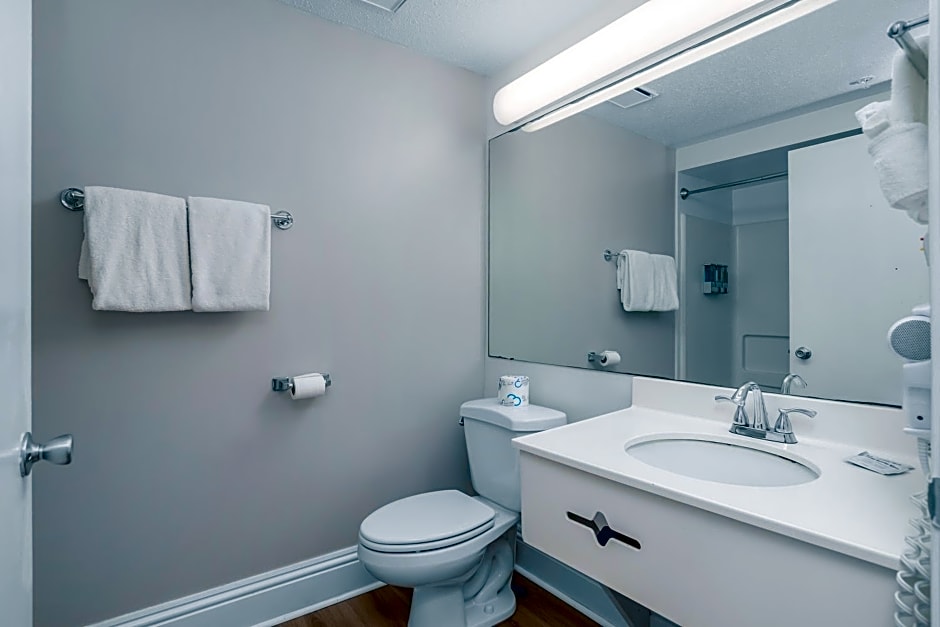 Naples Park Central Hotel