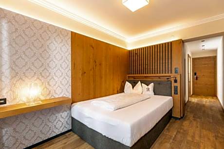 Single Room with Balcony