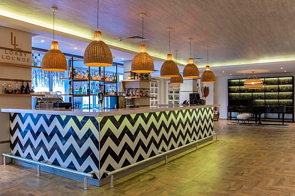 Design Plus Seya Beach Hotel