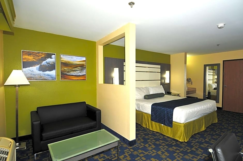 Best Western Antelope Inn & Suites
