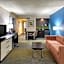 Holiday Inn & Suites Atlanta Airport North By IHG