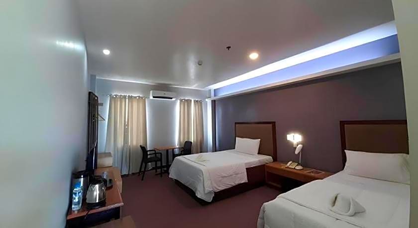 Hotel Camila 2