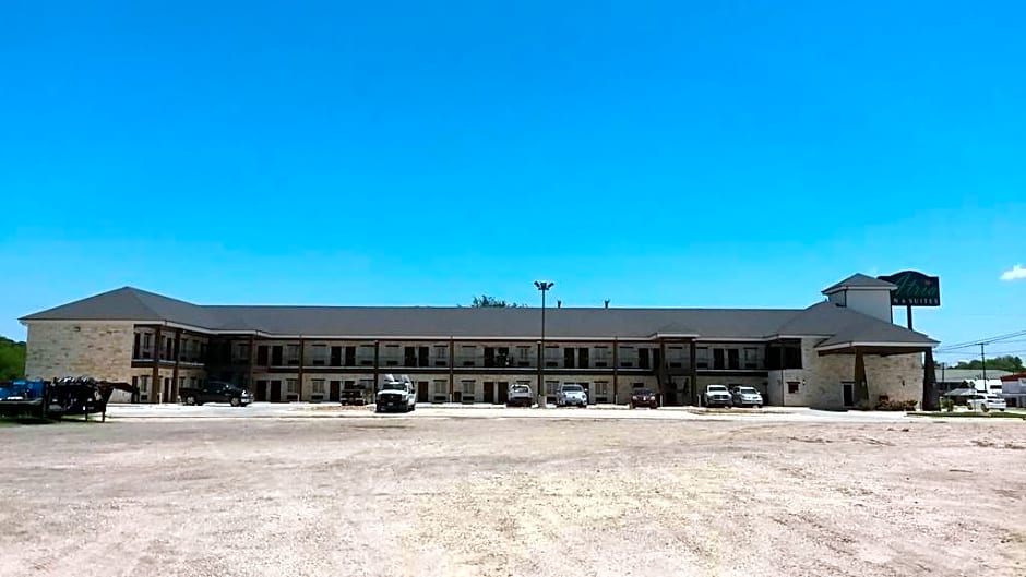 Knights Inn Three Rivers