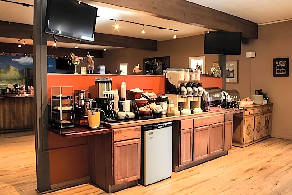 Yellowstone Park Inn and Suites