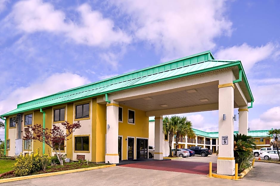 Americas Best Value Inn-Gonzales