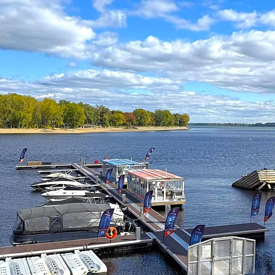 Yacht Club de Trois-Rivières 2 - Maison flottante