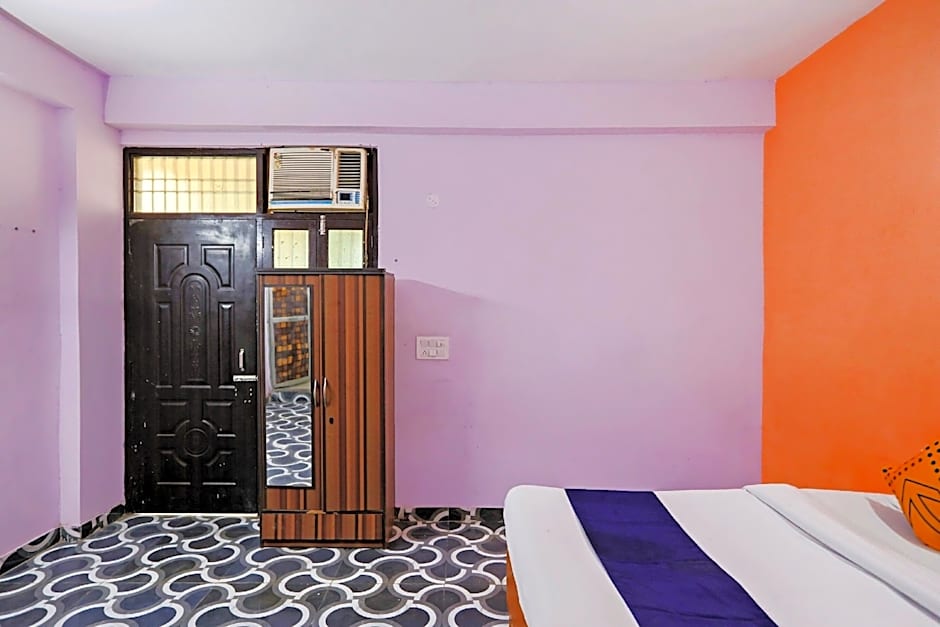 Hotel Urban Villa by OYO Rooms – Noida, DC