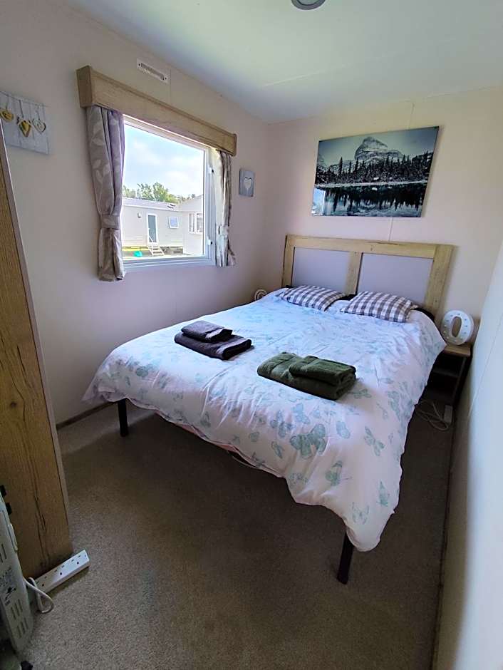 STATIC CARAVAN HOTEL in EDINBURGH