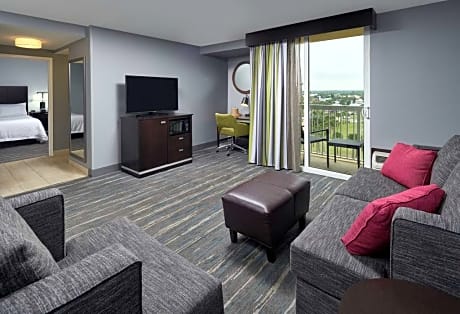 2Queen-Studio Suite-Balcony-Cityview-Nonsmoke