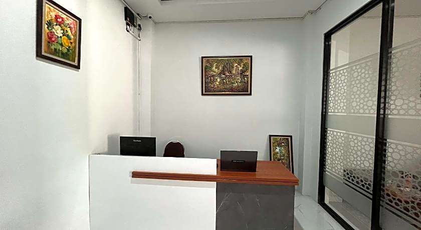 Urbanview Syariah near Stadion Manahan Solo