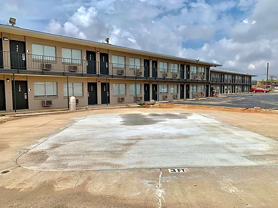 Rodeway Inn Midland South